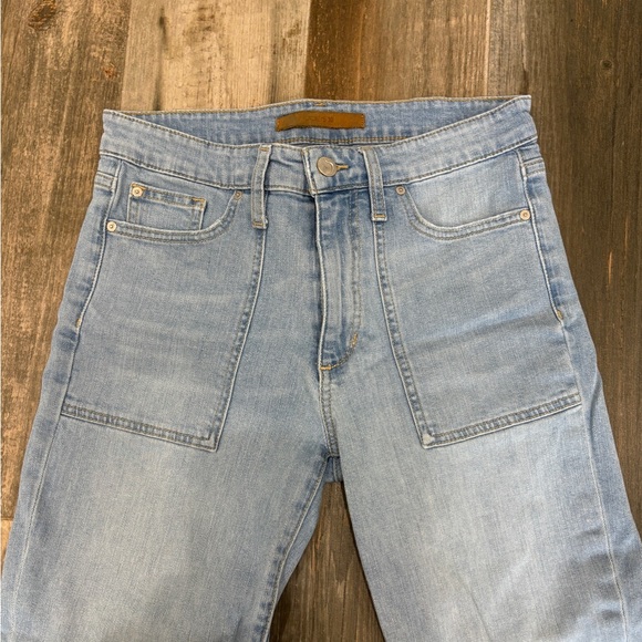 Joe's Jeans Light Wash Cropped Women's Jeans - Picture 6 of 14